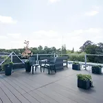 World House Wetten *