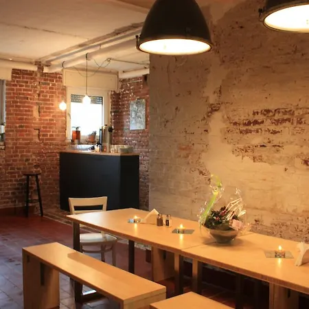 Ξενοδοχείο World House Wetten